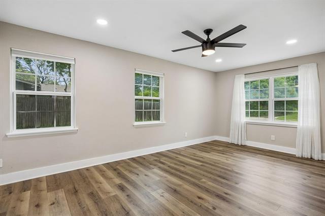 Building Photo - 8635 Strathmore Dr