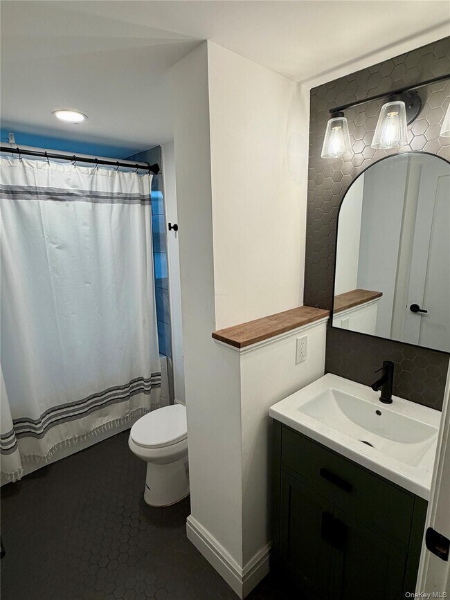 Building Photo - 54 S Kensico Ave