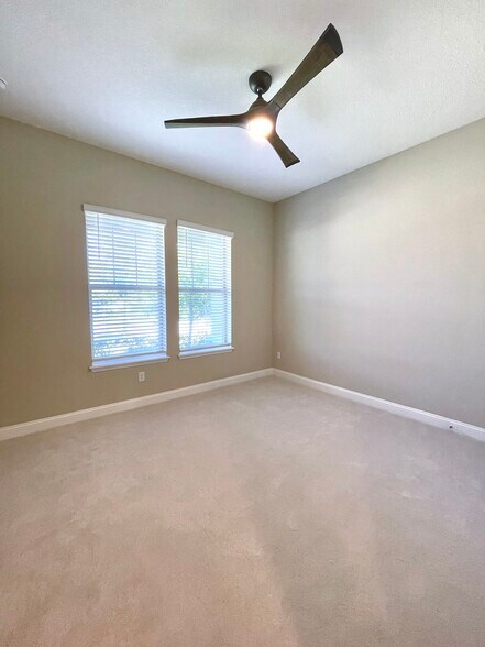 Building Photo - 68 Furrier Ct