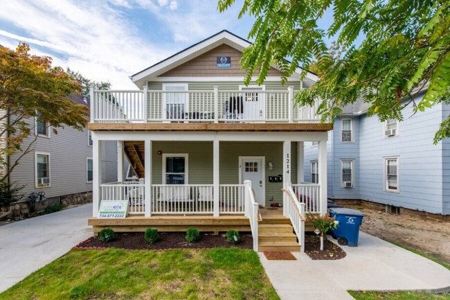 Building Photo - 1214 Washtenaw Ct