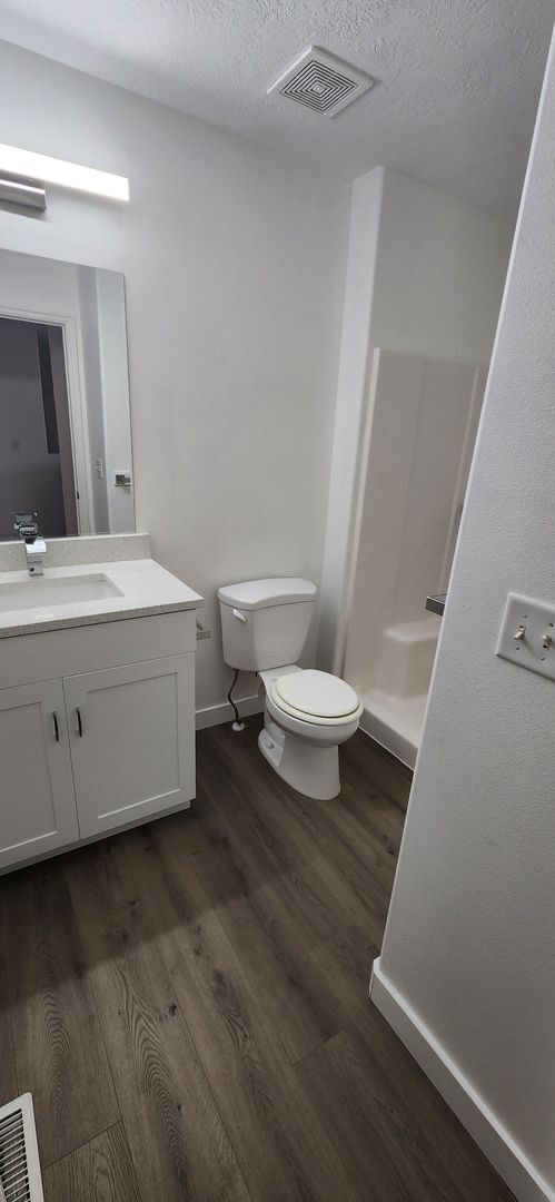 Building Photo - 3 Bedroom Townhome in Herriman!