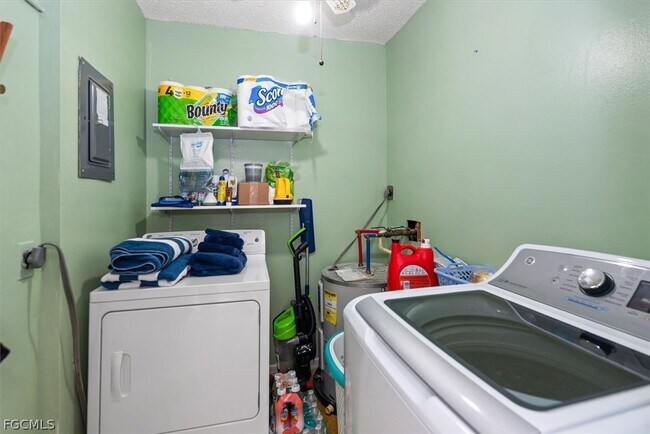 Building Photo - 7400 College Pkwy