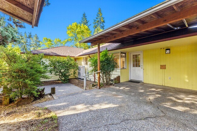 Building Photo - 4bd/2ba Seattle House