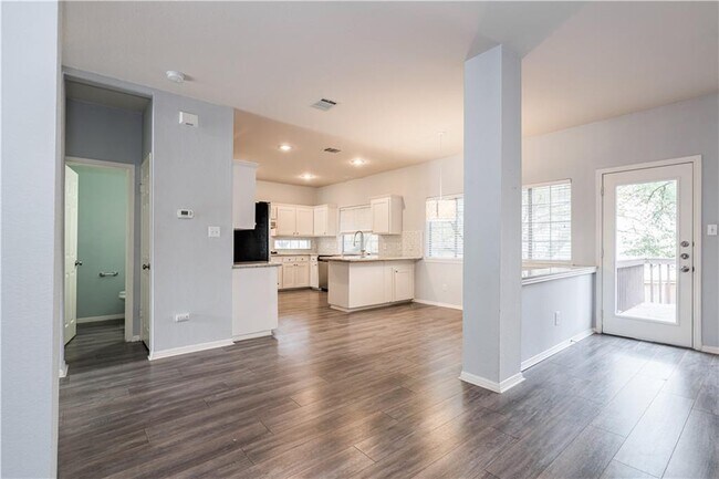 Building Photo - 10608 Sun Tree Cove