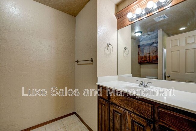 Building Photo - 3517 Galatian Way