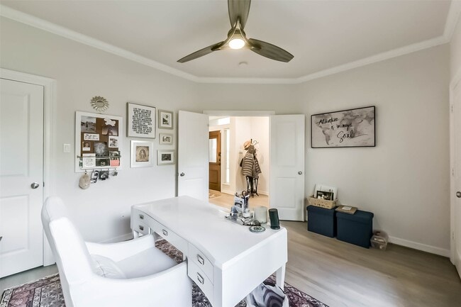 Building Photo - 4515 Lillian St