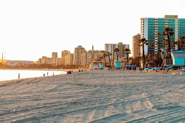 Multiple Beaches to Choose Frome - 34 60th Pl