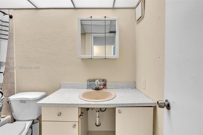 Building Photo - 3750 SW 60th Terrace