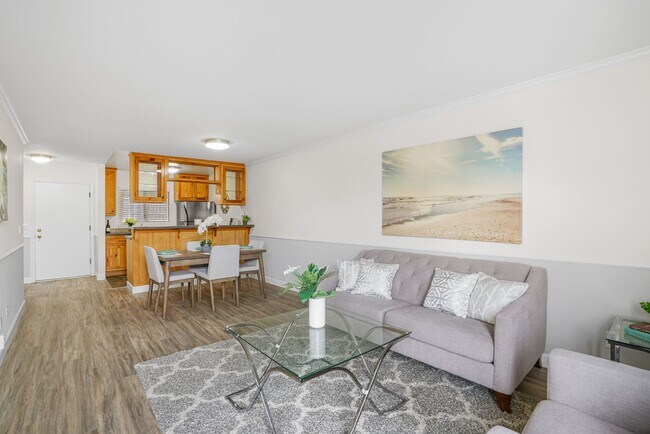 Building Photo - FOR RENT 1Br/1Ba 626 Sf Second Floor Condo...