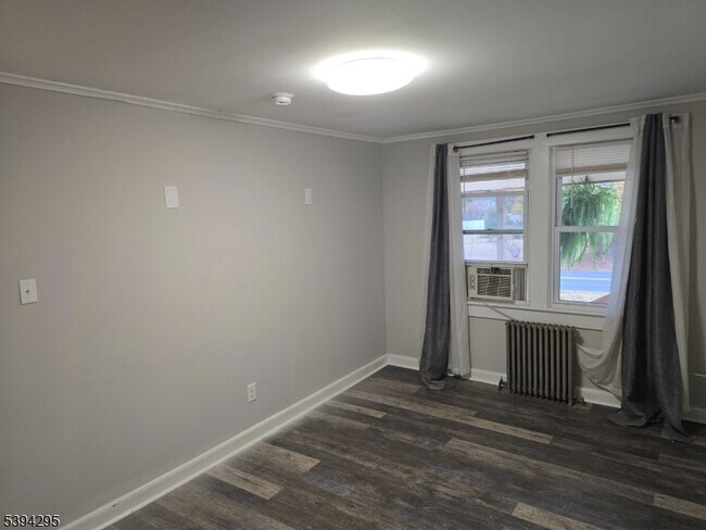 Building Photo - 38 Hamilton Rd