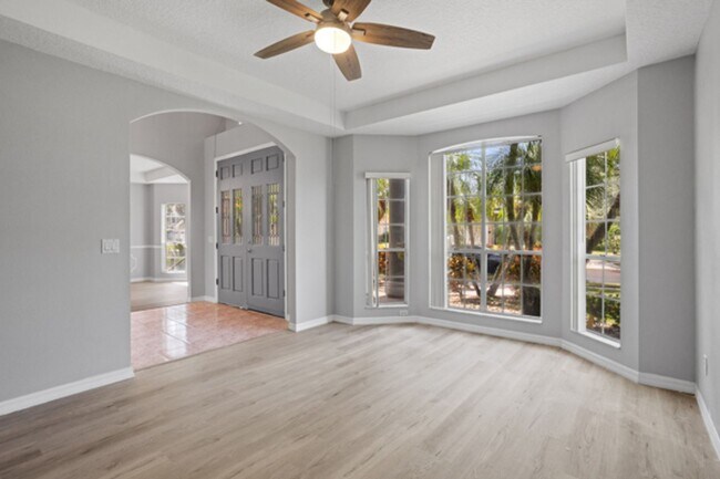 Building Photo - 2-Story pool home in The Fairways of Hunte...