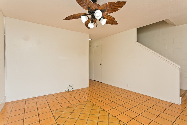 Building Photo - Pacific Village Annex - 2 bedroom, 1.5 bat...