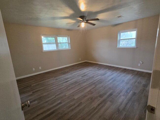 Building Photo - 7210 Headlee Rd