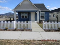 Building Photo - (P#193)