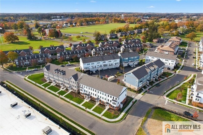 Building Photo - 4 Barton Ave