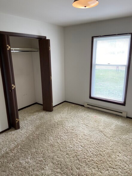 Building Photo - 404 W Livingston St