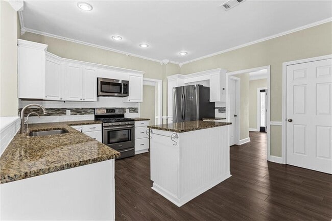 Building Photo - 11395 Brookhollow Trail