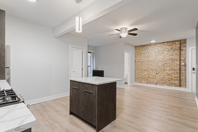 Building Photo - 1653 W Jonquil Terrace