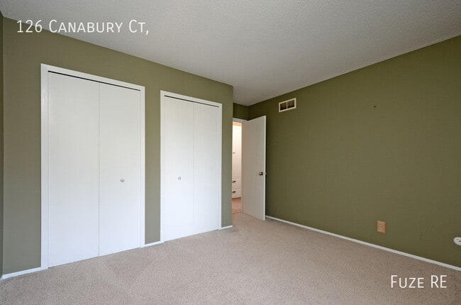 Building Photo - 126 Canabury Ct