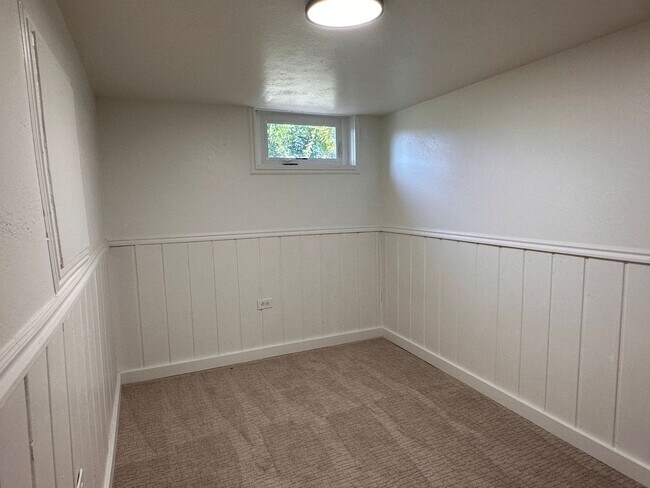 Building Photo - Completely Remodeled 4 Bedroom Home