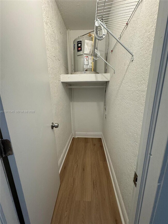 Building Photo - 1068 NW 5th St