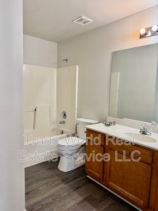 Building Photo - 2363 Jasmine Glen Dr