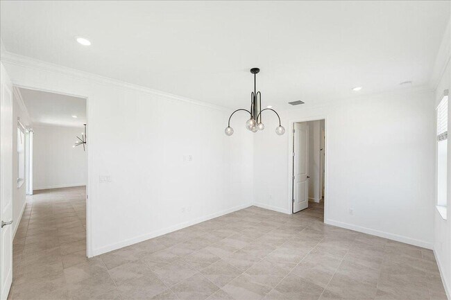 Building Photo - 3527 Angler Dr