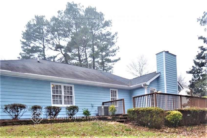 Building Photo - 450 Leigh Kay Dr