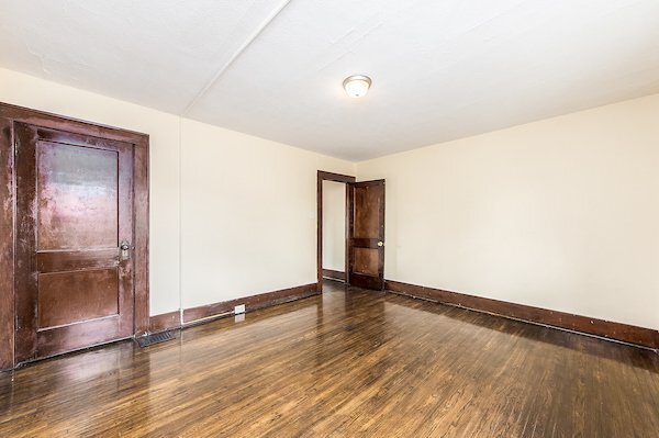 Building Photo - 415-429-429 Clinton St
