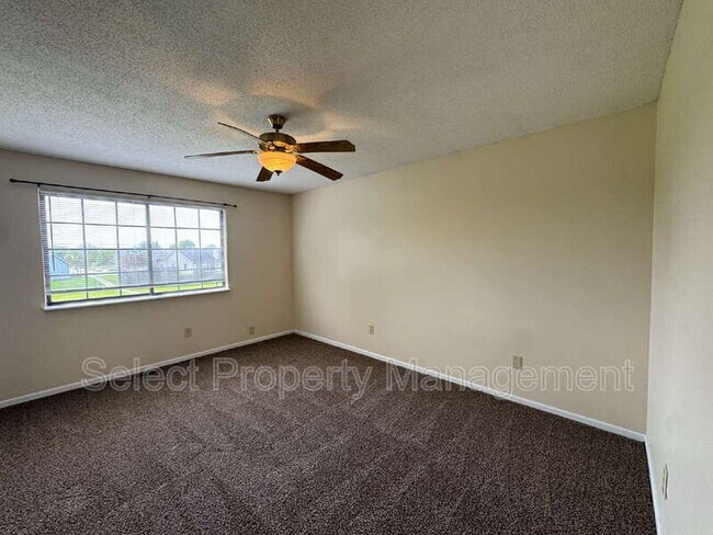 Building Photo - 8422 Lionsgate Run