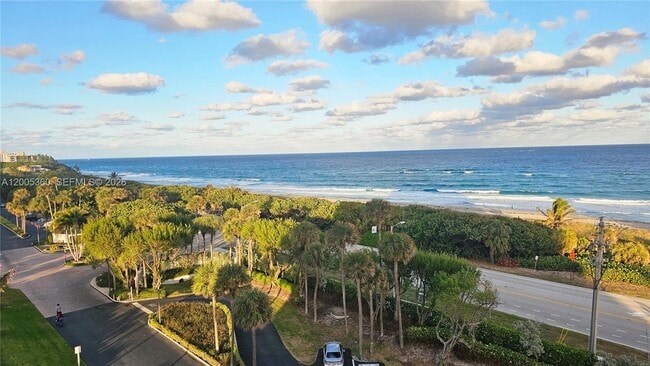 Building Photo - 4001 N Ocean Blvd