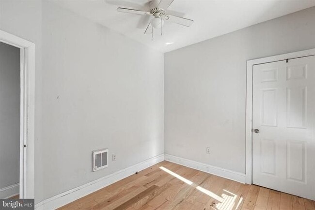 Building Photo - 6007 E Wister St