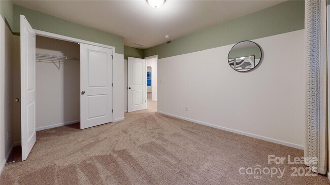 Building Photo - 2888 Yeager Dr NW