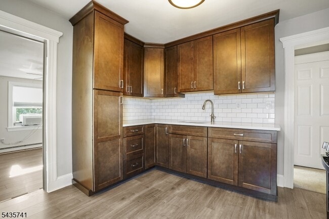 Building Photo - 42 N 21st St