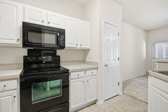 Building Photo - 113 Olde Towne Way