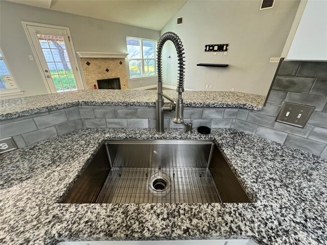 Building Photo - 3303 Sweetgum Trce