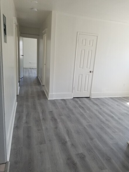 Building Photo - 1116 Magnolia Ave