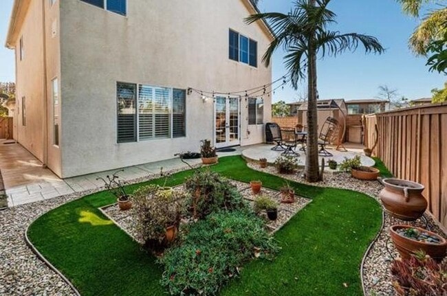 Building Photo - 5 Bedroom Home in Carmel Valley Cul-de-Sac
