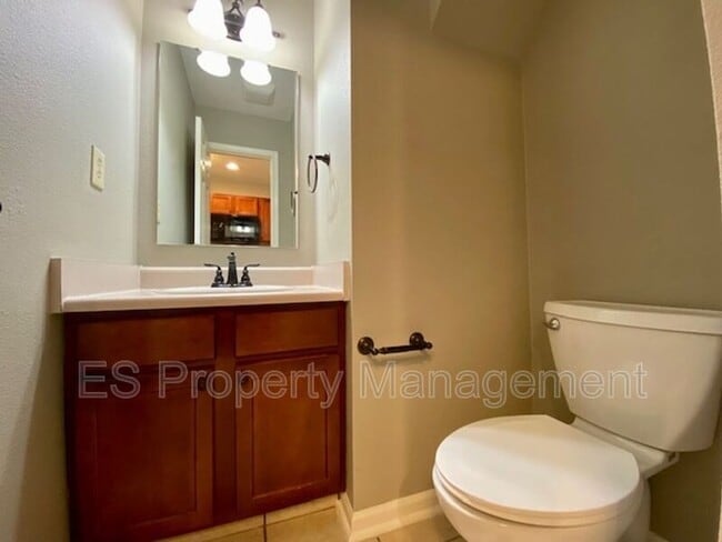Building Photo - 16736 Aulton Dr