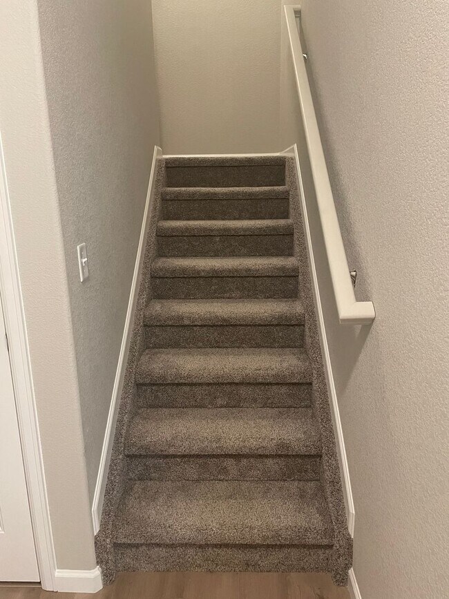Building Photo - Chapel Heights townhome
