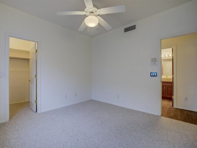 Building Photo - Spacious 4-Bedroom Home with Open Layout & Large Backyard