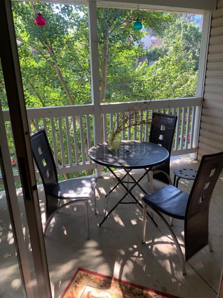 balcony - 1527 Lincoln Way