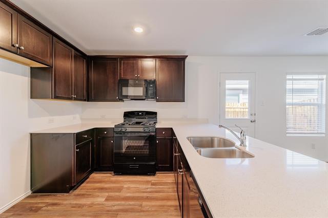 Building Photo - 7313 Woodpecker Dr