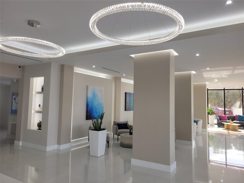 Building Photo - 2401 S Ocean Dr