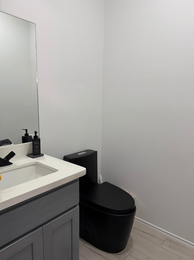 Building Photo - 4214 Gavilan Dr