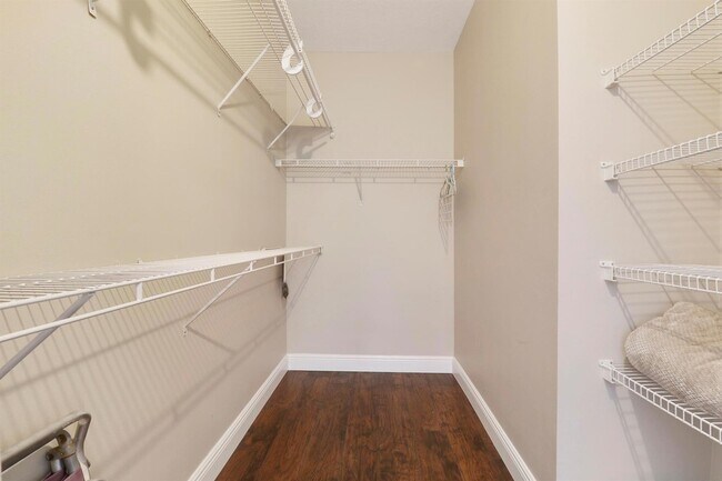 Building Photo - 276 Murcia Dr