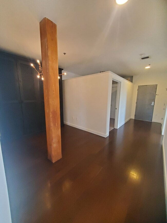 Building Photo - 48 Water St