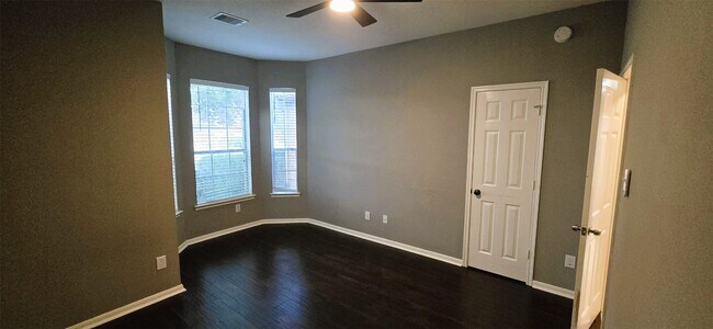 Building Photo - 21703 Sierra Long Dr