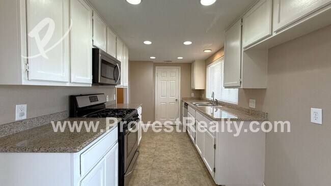 Building Photo - 11213 Kiowa Rd