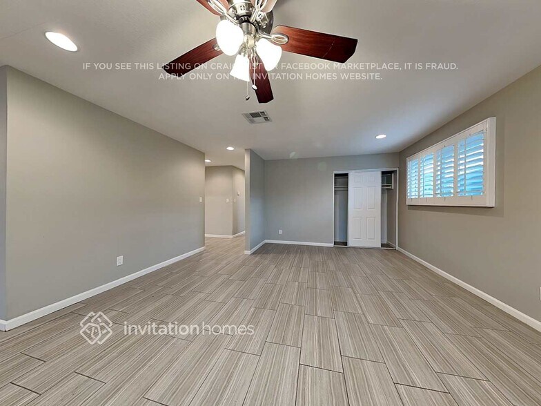 Building Photo - 1250 E Hermosa Dr